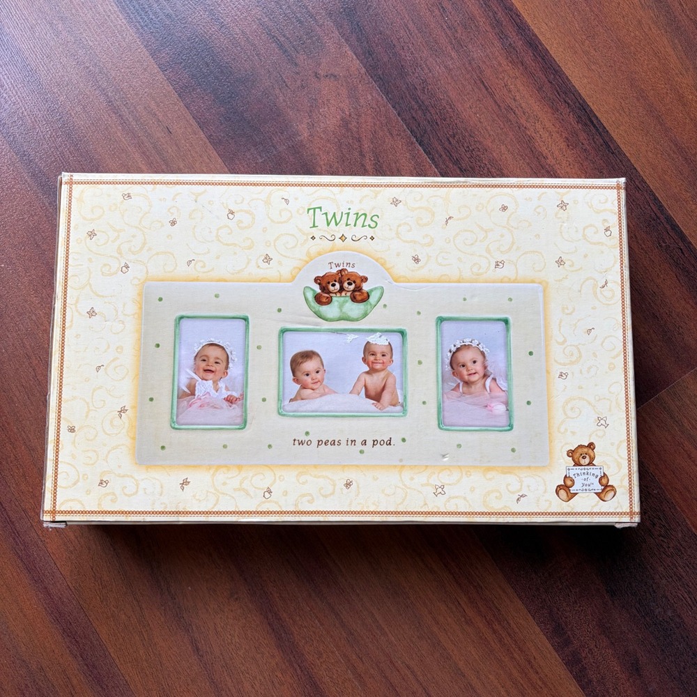 Gund Thinking of You Twins Two Peas in a‎ Pod Ceramic 3-Opening Picture Frame